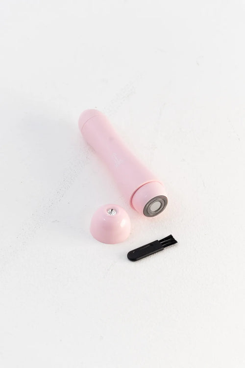 AFEITADORA ERGONOMICA FEMENINA 2 PILAS AAA (NO INCLUYE PILAS)
