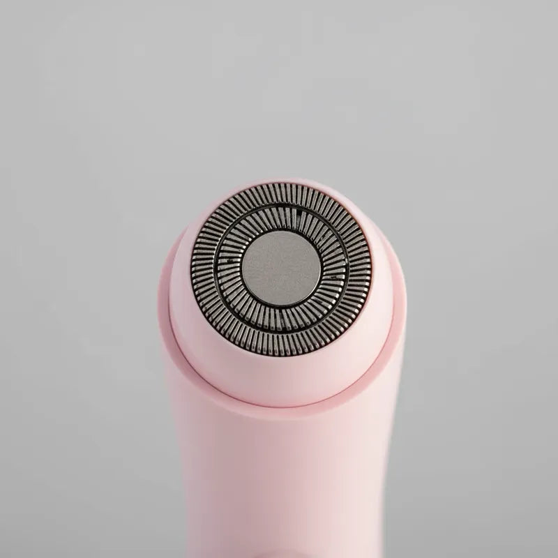 AFEITADORA ERGONOMICA FEMENINA 2 PILAS AAA (NO INCLUYE PILAS)